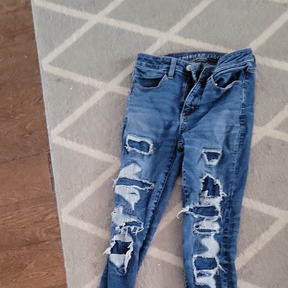 American Eagle Outfitters Blue Distressed Women's Jeans